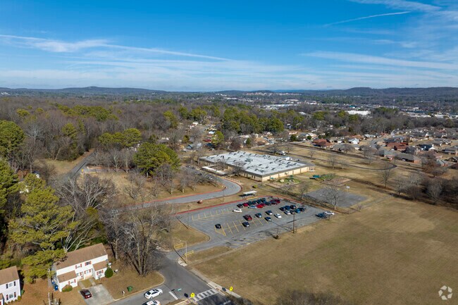 Full campus for Montview Elementary School in Huntsville Alabama.