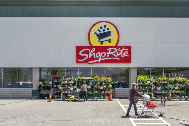 Old Bethpage residents find all of their grocery needs at ShopRite.