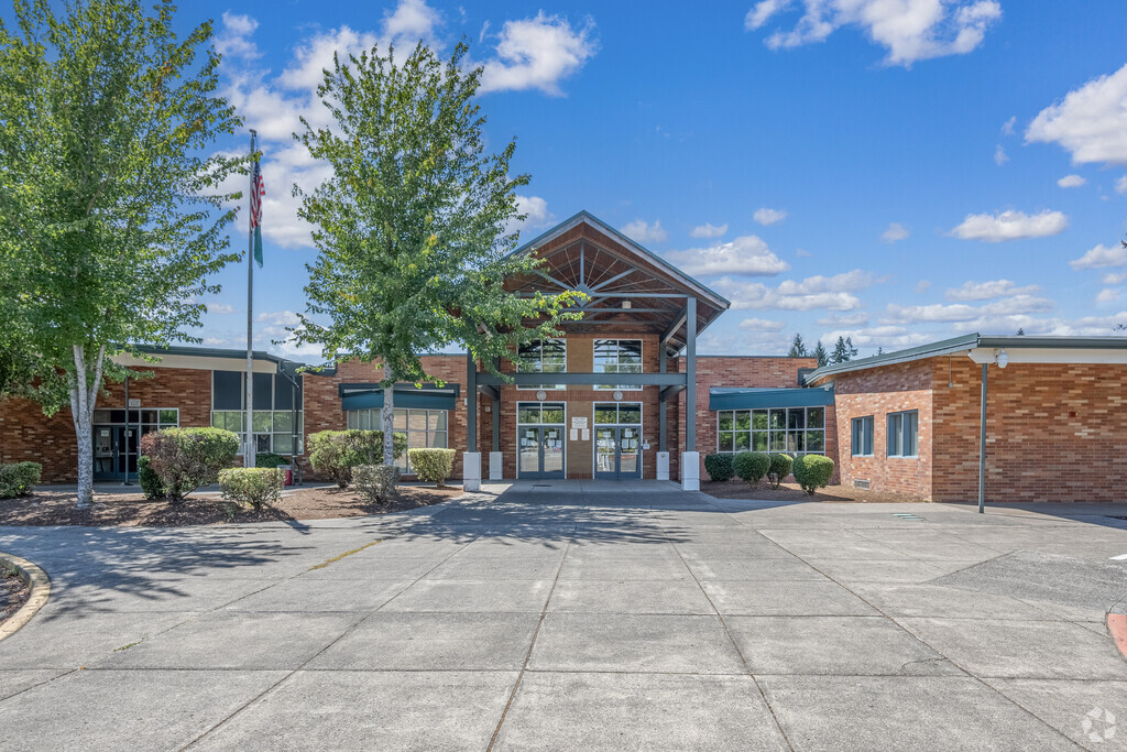 Jason Lee Middle School provides a great education.