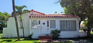 1840 Roosevelt St, Hollywood, FL 33020