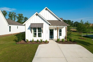 222 Summer St, Opelika, AL 36801