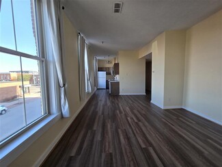 219 2nd St E Unit 2, Hastings, MN 55033