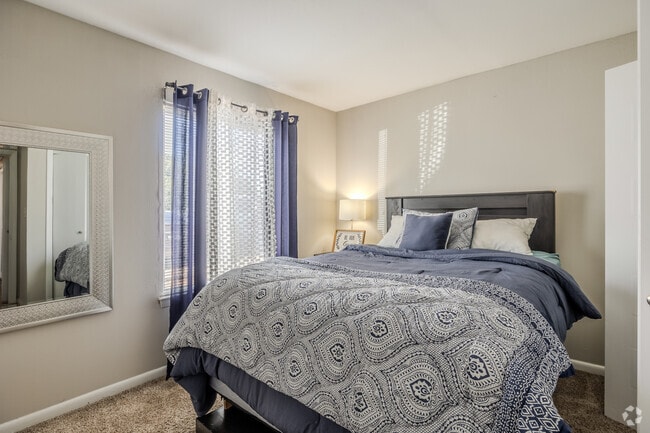 2BR, 1BA - 1,091SF - Bedroom 1
