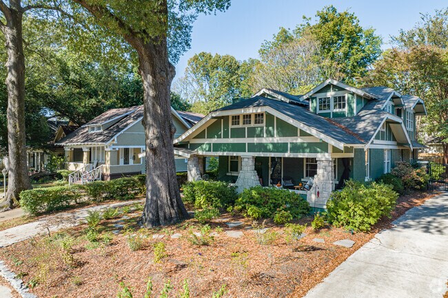 Annesdale features beautiful old homes with striking architectural details.