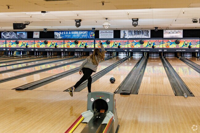 Locals in Summit and Puyallup can enjoy a round of bowling at the nearby Daffodil Bowl.