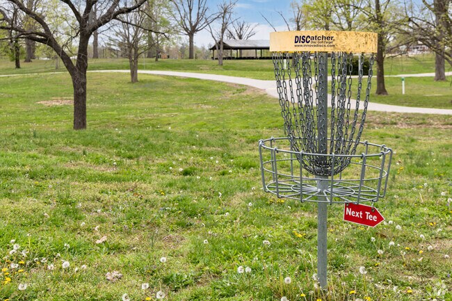 Enjoy fresh air and frisbee fun at Perry Park in Perryville, Missouri.