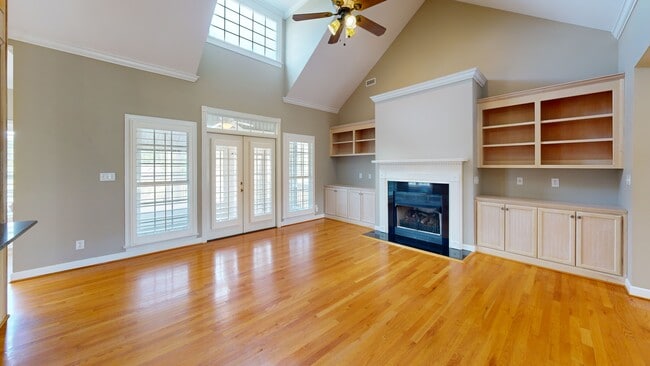 310 Clarendon Estates Dr, Clover, SC 29710 - photo 3