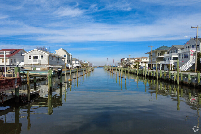 Many marinas throughout the town