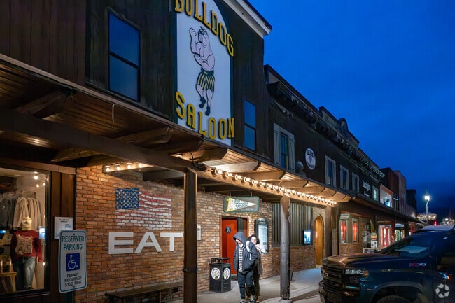 Whitefish locals enjoy bar-hopping nightlife at the Bulldog Saloon.