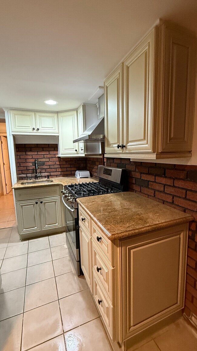 458 Midland Ave, Pompton Lakes, NJ 07442 - photo 5