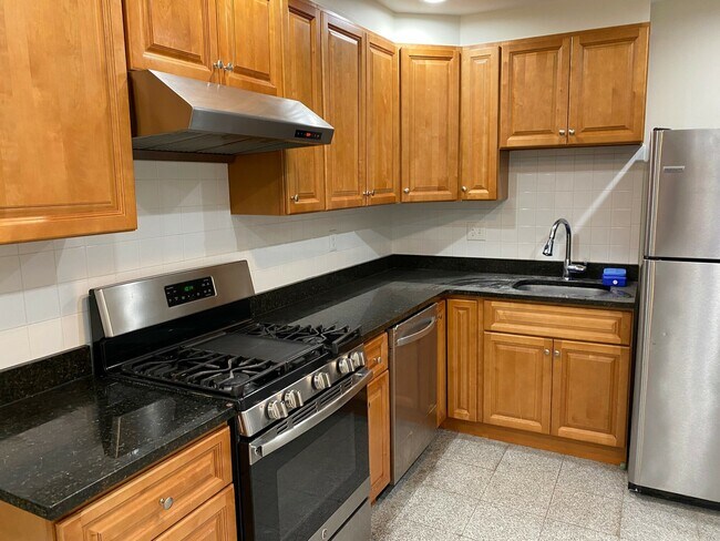 175 Northampton St unit 2, Boston, MA 02118 - photo 3