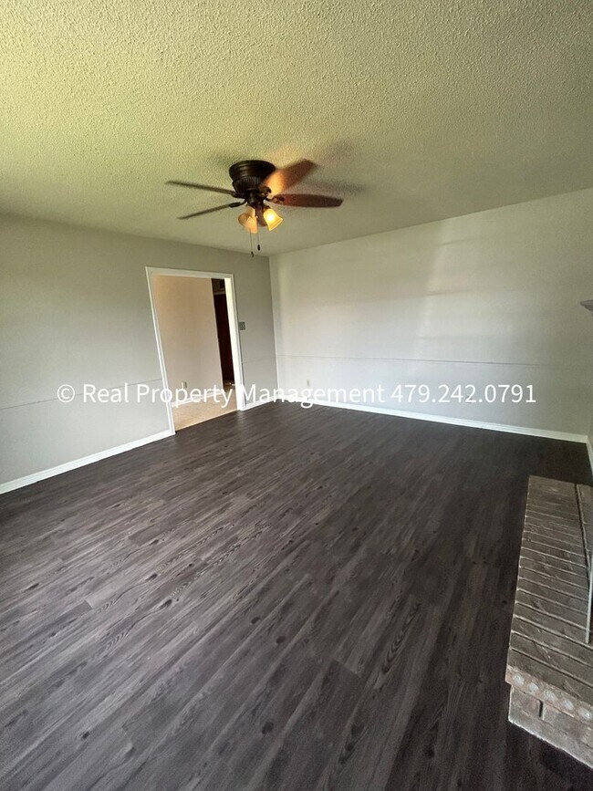 2320 S 50th St, Fort Smith, AR 72903 - photo 3