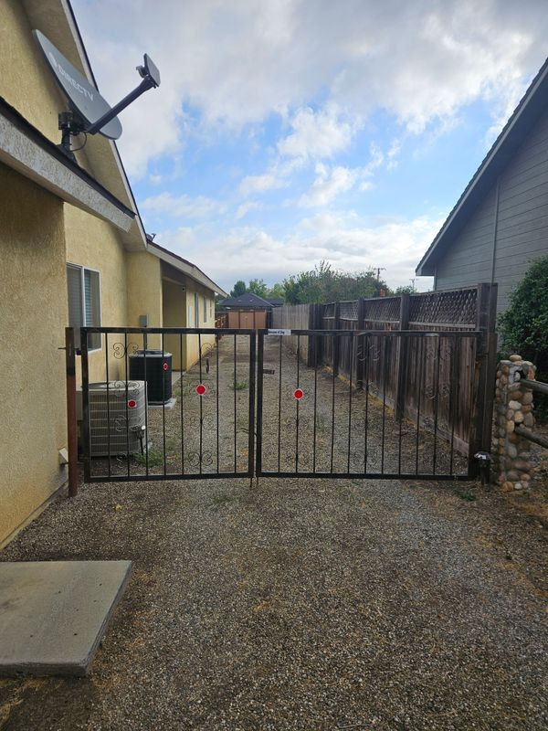 17960 Swaps Ct, Tehachapi, CA 93561 - photo 3