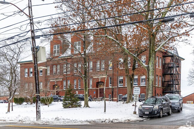 Students in Dedham attend Oakdale Elementary School.