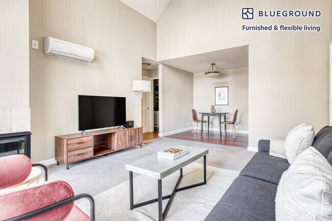 2147 Newhall St unit FL3-ID847, Santa Clara, CA 95050 - photo 3