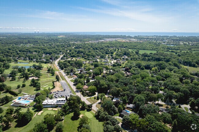 Frenchtown welcomes you to the neighborhood in Monroe, Michigan.