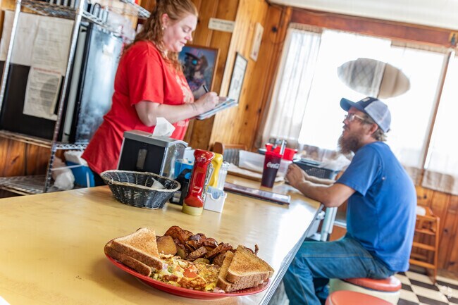 Crescent Inn Restaurant has been serving homestyle breakfasts and American classics since 1957.