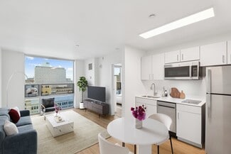 325 N 15th St, Philadelphia, PA 19102