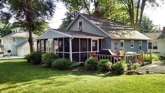 8416 E Wade Ln, North Webster, IN 46555