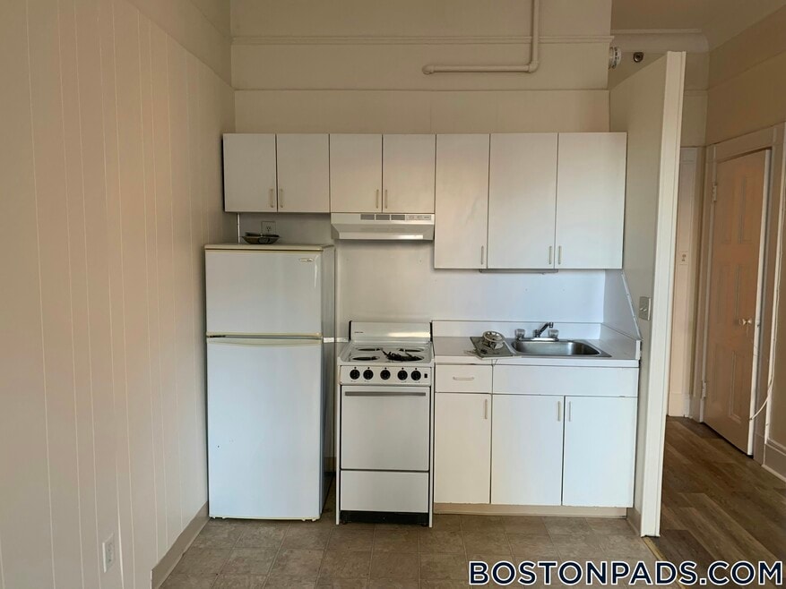 62 Boylston St unit 224, Boston, MA 02116 - photo 1