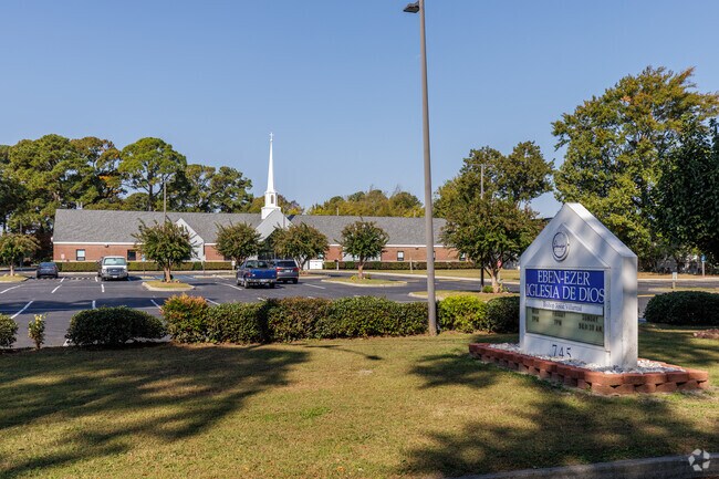 Poplar Hall's Latin residents fell right at home at Iglesia de Dios Eben-Ezer.