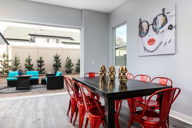 577 Daniel Freeman Cir, Inglewood, CA 90301 - photo 7