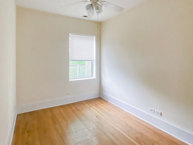 3455 N Wolcott Ave unit 3, Chicago, IL 60657 - photo 4