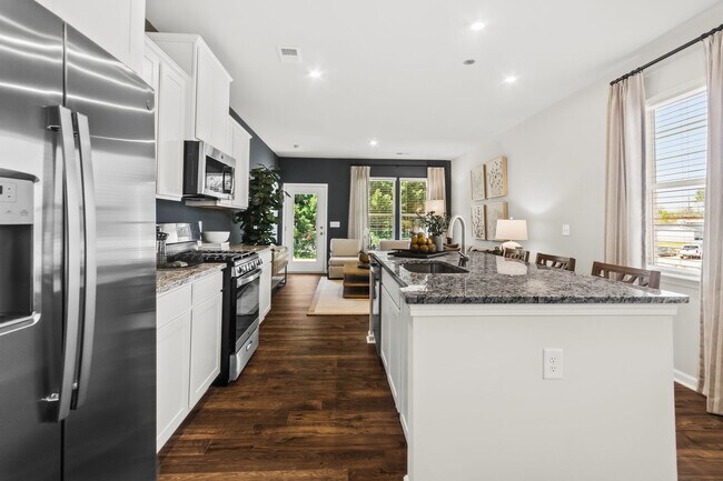 3020 Hillgate Trail unit 36394517, Boiling Springs, SC 29316 - photo 4