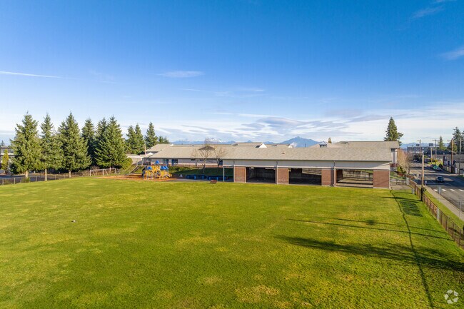 Whittier Elementary serves the city of Everett and surrounding areas.