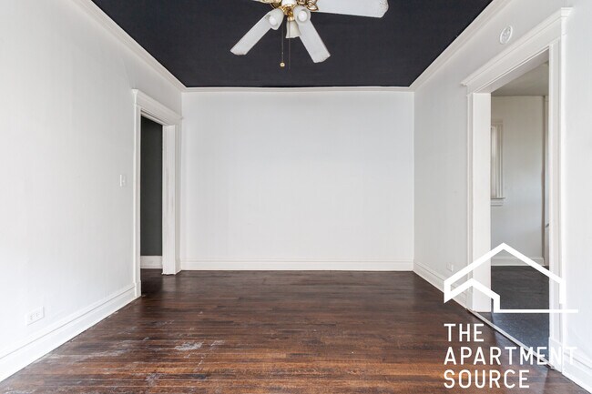 4112 N Broadway unit 2, Chicago, IL 60613 - photo 5