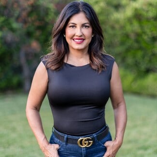 Lorraine Cruz