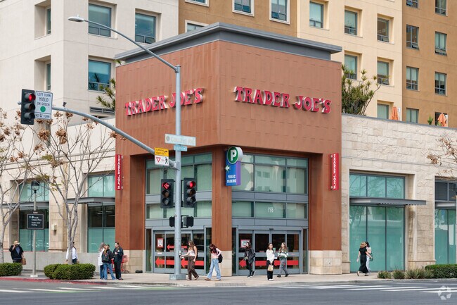 College West residents enjoy easy access to Trader Joe’s, a favorite spot for unique groceries and everyday essentials.