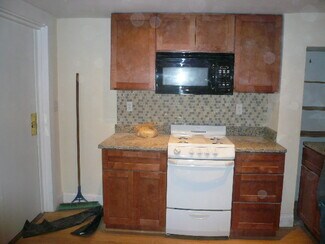 1064 Beacon St Unit D, Brookline, MA 02446