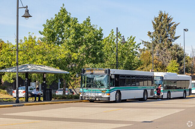 The Albany Transit System connects Santiam, OR with the rest of the region.