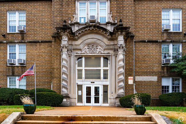 Shenandoah School has a dedicated and supportive teaching staff.