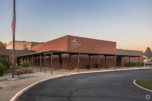 Central Elementary School in Beech Grove is a public school serving grades 2–3, offering programs like art, music, and a Gifted & Talented curriculum to support young learners.