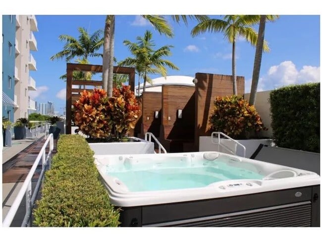 Stadium Tower, Miami, FL 33125 - photo 4