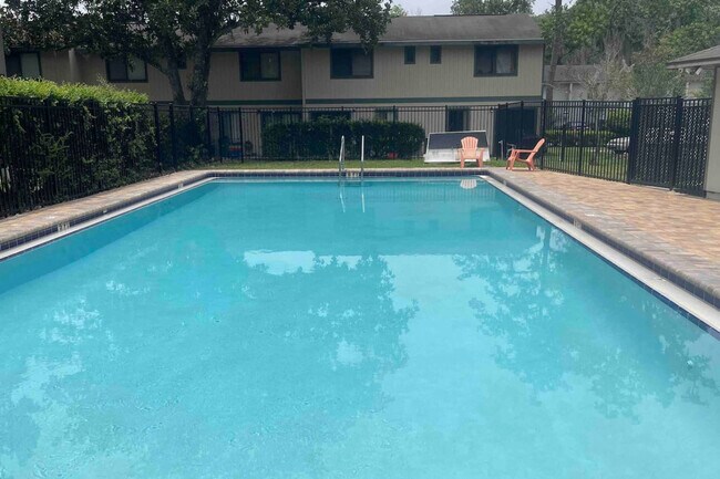 2300 SW 43rd St unit ID1359101P, Gainesville, FL 32607 - photo 2