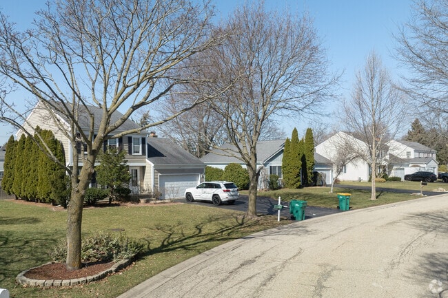 Residential streets in Gurnee feature many colonial-style homes.