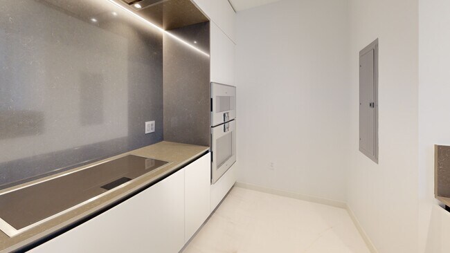 Aston Martin Residences unit 1205, Miami, FL 33131 - photo 2