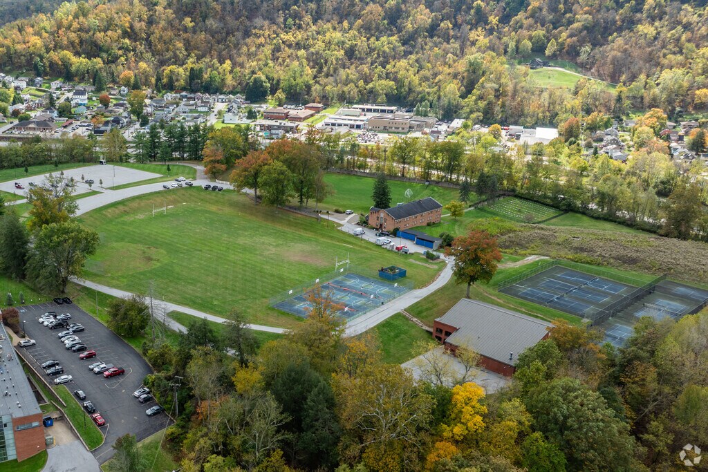 Mount de Chantal Visitation Academy sits on  a hill next to Wheeling University.