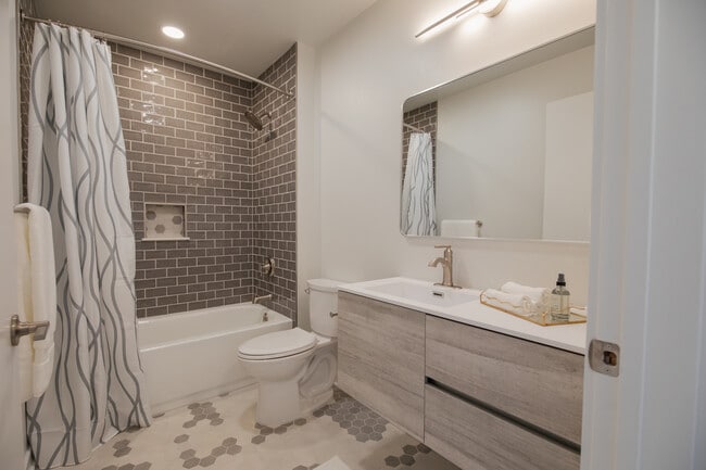 Park Place Station, Altoona, PA 16601 - photo 6