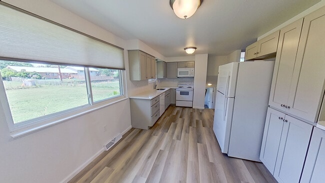 4675 Holland St, Wheat Ridge, CO 80033 - photo 2