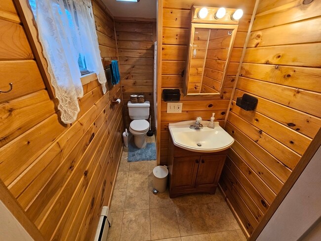 1347 State St unit Attached Apartment, Veazie, ME 04401 - photo 7