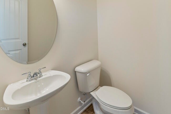 136 Bruce Dr, Dunn, NC 28334 - photo 6