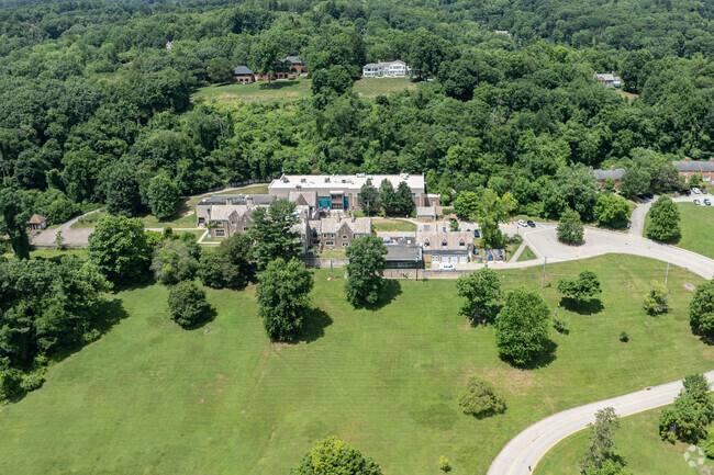 Shady Side Academy Middle School is where students explore, learn, and grow.