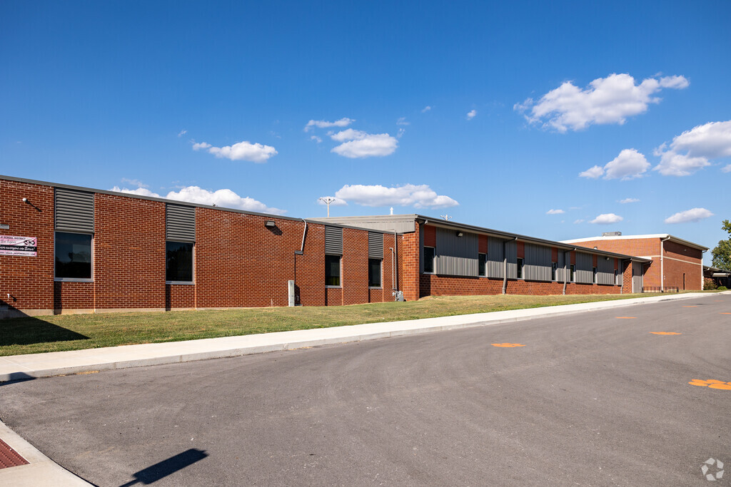 Walnut Grove Elementary School students attend grades Kindergarten through 5th.