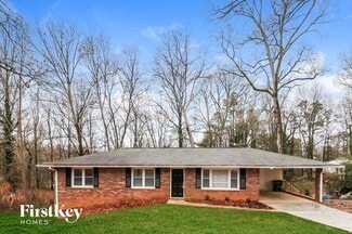 5721 Crestview Dr, Acworth, GA 30102