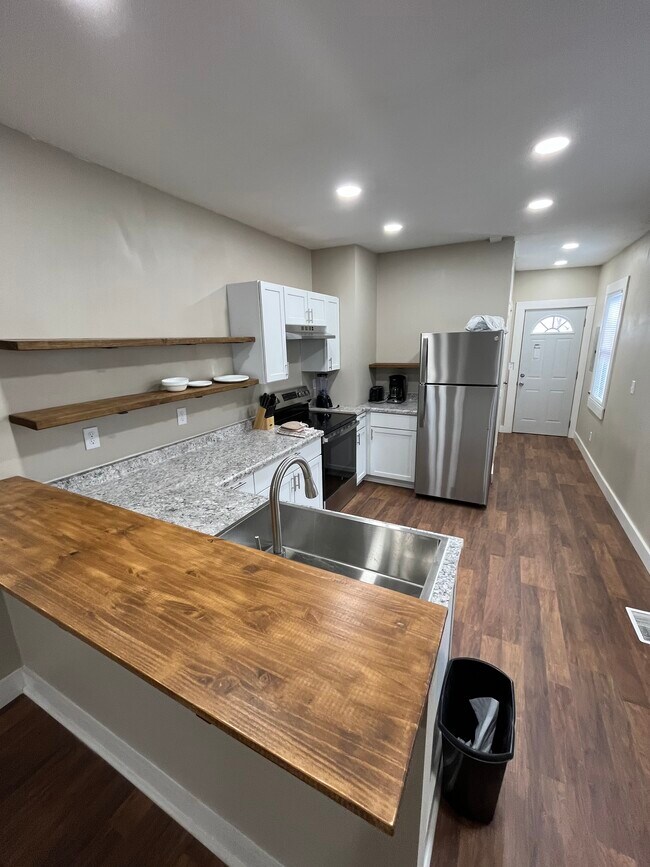 810 E 8th St unit 1, Muscatine, IA 52761 - photo 5