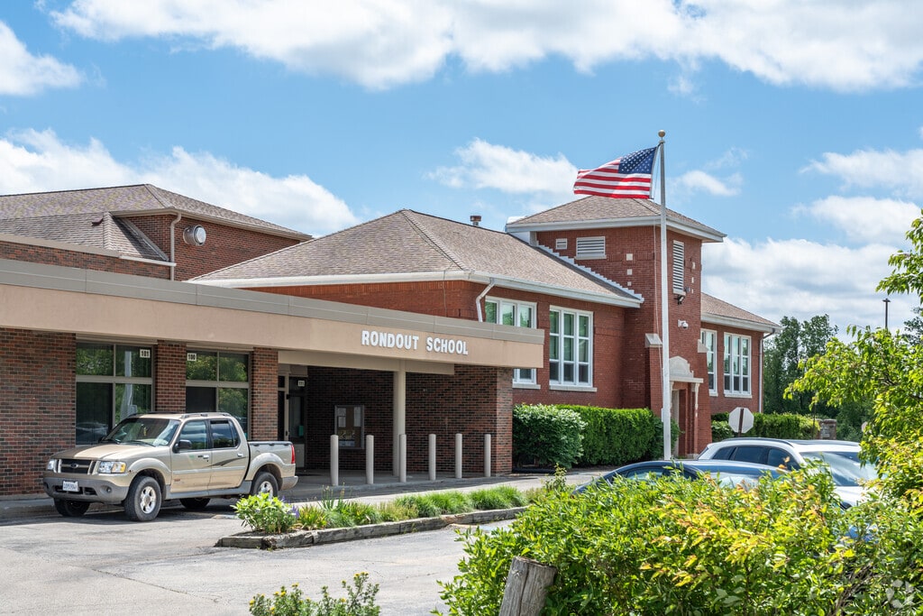 Rondout Elementary School has an overall A+ rating on Niche.